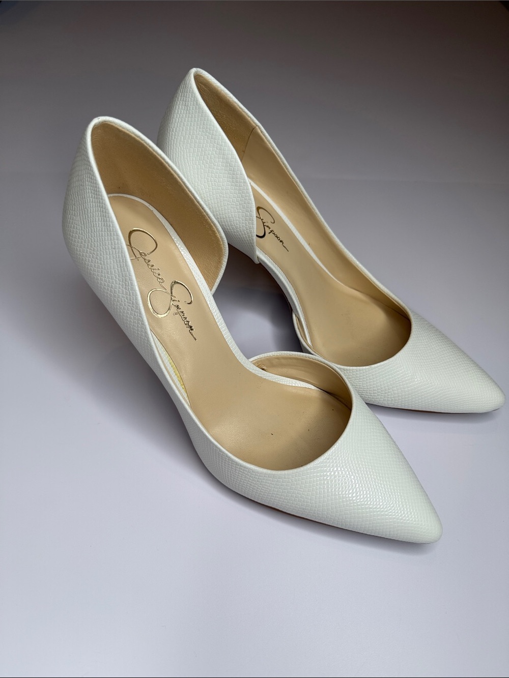 Jessica Simpson White Pointed Toe D'Orsay Heels